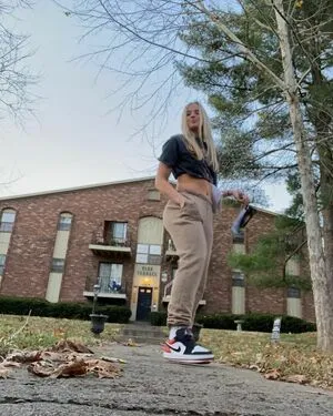 Hailey Van Lith OnlyFans Leaked Free Thumbnail Picture - #GHT9hLsun1