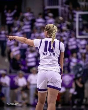 Hailey Van OnlyFans Leaked Free Thumbnail Picture - #uiFa6jVGVh