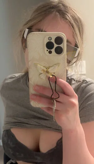 Hailsbee OnlyFans Leaked Free Thumbnail Picture - #8PFg4LK3li