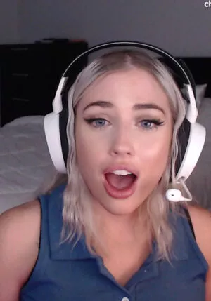 Hailsbee OnlyFans Leaked Free Thumbnail Picture - #Als9w41oyC