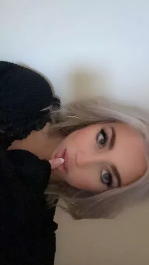 Hailsbee OnlyFans Leaked Free Thumbnail Picture - #YiroKITsM4