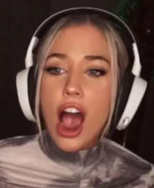 Hailsbee OnlyFans Leaked Free Thumbnail Picture - #spRsepHzQ8