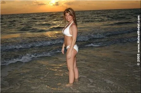 Halee Model OnlyFans Leaked Free Thumbnail Picture - #kqmPjCu4JY