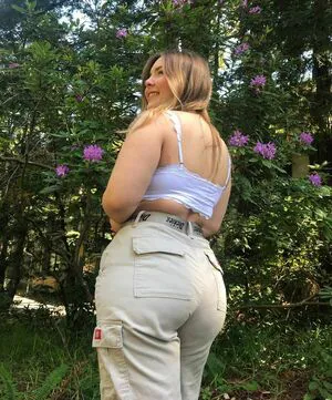 Haley E Thumbnail Picture
