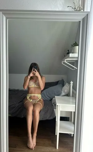 Haleycrush Thumbnail Picture