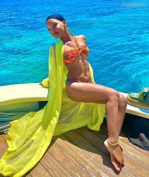 Halle Bailey OnlyFans Leaked Free Thumbnail Picture - #O2fj8l9uDv