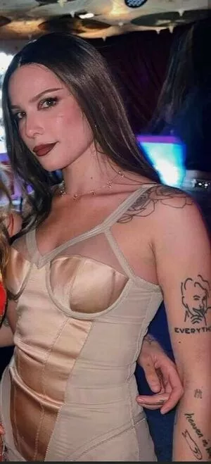 Halsey OnlyFans Leaked Free Thumbnail Picture - #1665UEDA6M