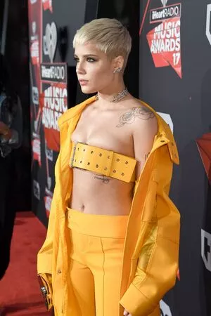 Halsey OnlyFans Leaked Free Thumbnail Picture - #7LJsmbzgla