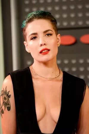 Halsey OnlyFans Leaked Free Thumbnail Picture - #9qRbuz5LSW