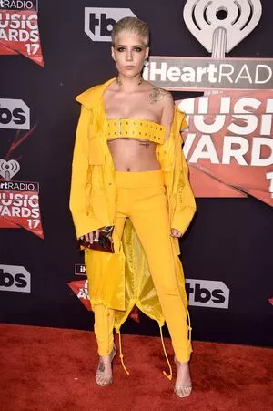 Halsey OnlyFans Leaked Free Thumbnail Picture - #CTcWQIOfLk