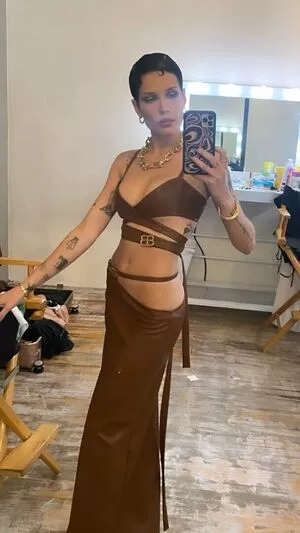 Halsey OnlyFans Leaked Free Thumbnail Picture - #DSL4vduUk6