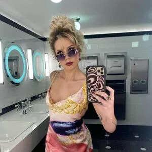 Halsey OnlyFans Leaked Free Thumbnail Picture - #EMA4Pxvlc3
