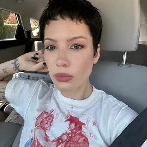 Halsey OnlyFans Leaked Free Thumbnail Picture - #GkPZBziWrx