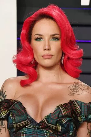 Halsey OnlyFans Leaked Free Thumbnail Picture - #JJi8Utb95R