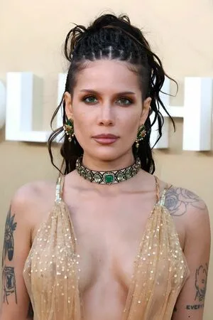 Halsey OnlyFans Leaked Free Thumbnail Picture - #M3DDwjoXGk