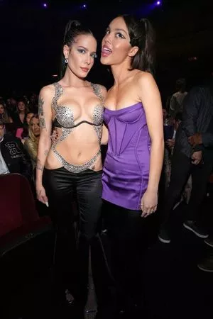 Halsey OnlyFans Leaked Free Thumbnail Picture - #R9PJd450pc