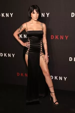 Halsey OnlyFans Leaked Free Thumbnail Picture - #SMhauOLv7Q