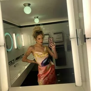 Halsey OnlyFans Leaked Free Thumbnail Picture - #TTzItdJyeq