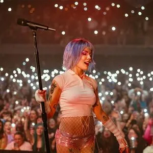 Halsey OnlyFans Leaked Free Thumbnail Picture - #hSAduyFzso