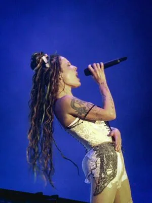 Halsey OnlyFans Leaked Free Thumbnail Picture - #qy2ncvx3Ay