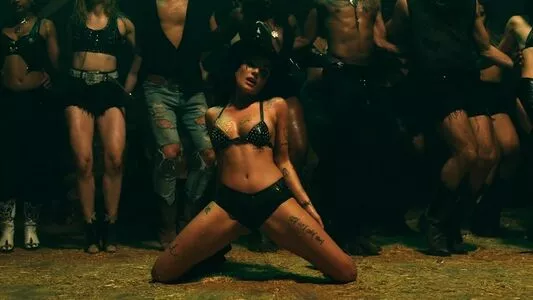 Halsey OnlyFans Leaked Free Thumbnail Picture - #s7dXRHvwNc