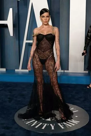Halsey OnlyFans Leaked Free Thumbnail Picture - #xILc8BdFSF