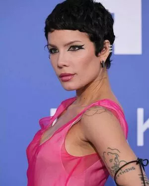 Halsey OnlyFans Leaked Free Thumbnail Picture - #zoqB5nfTTN