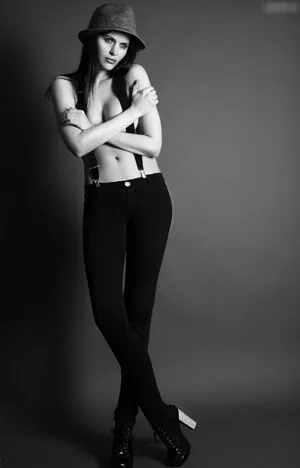 Hana Nitsche Thumbnail Picture