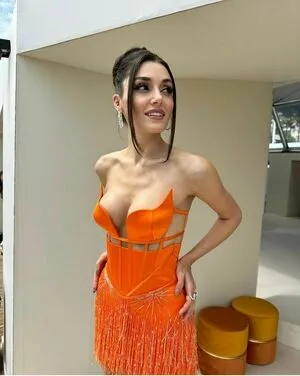 Hande Ercel OnlyFans Leaked Free Thumbnail Picture - #RIIiAL3Tjk
