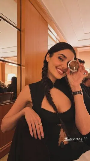 Hande Ercel OnlyFans Leaked Free Thumbnail Picture - #W4uXzwGCGU