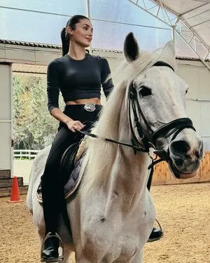 Hande Ercel OnlyFans Leaked Free Thumbnail Picture - #j2zbvYsYDK