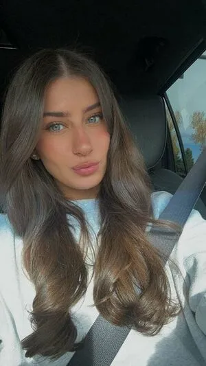 Hanna Champine Hannachampine Thumbnail Picture