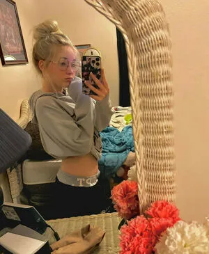 Hannadrake Thumbnail Picture