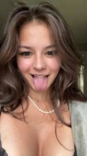 Hannah Bergro Thumbnail Picture