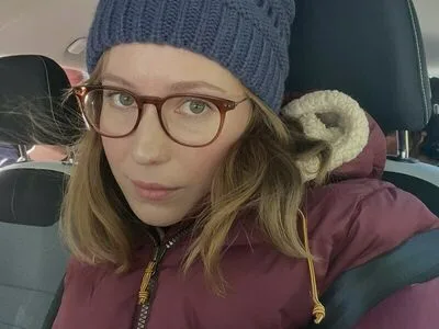 Hannah Einbinder OnlyFans Leaked Free Thumbnail Picture - #BkZaihx3dv