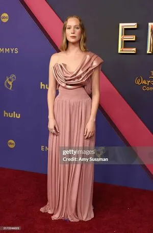 Hannah Einbinder OnlyFans Leaked Free Thumbnail Picture - #HqOryA9ctd