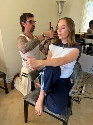 Hannah Einbinder OnlyFans Leaked Free Thumbnail Picture - #UJ8IkTtbNa