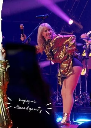Hayley Williams Profile Thumbnail