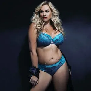 Heather Houston Thumbnail Picture
