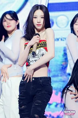 Heejin OnlyFans Leaked Free Thumbnail Picture - #16flr4ncDs