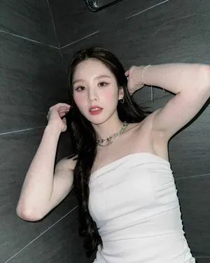 Heejin OnlyFans Leaked Free Thumbnail Picture - #74budNehuz