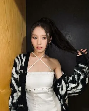 Heejin OnlyFans Leaked Free Thumbnail Picture - #n01WvPmMrx