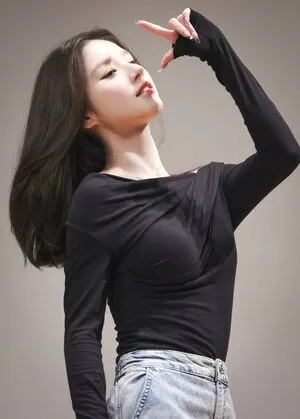 Heejin OnlyFans Leaked Free Thumbnail Picture - #oVLJiiA7VL