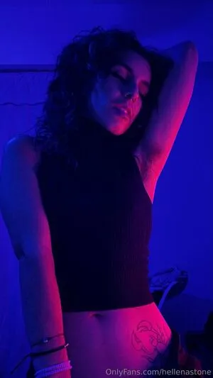 Hellenastone Thumbnail Picture