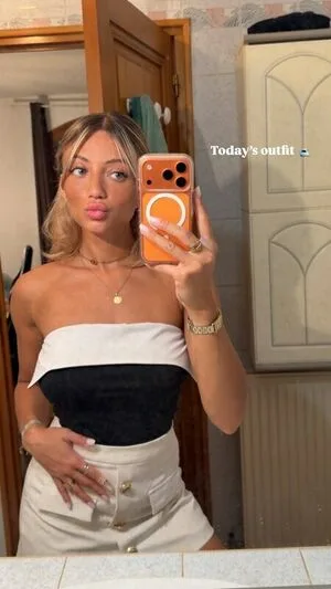 Hello Iris OnlyFans Leaked Free Thumbnail Picture - #HdCunOceLE