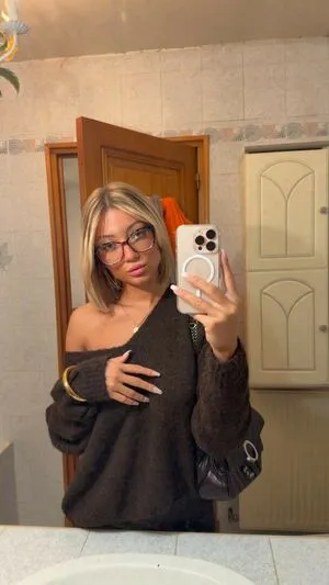 Hello Iris OnlyFans Leaked Free Thumbnail Picture - #Q3JV89DBTm