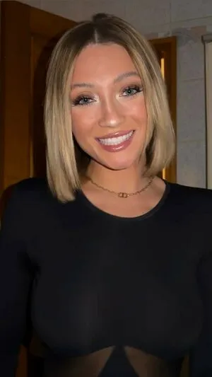 Hello Iris OnlyFans Leaked Free Thumbnail Picture - #hFvcmgj4d1