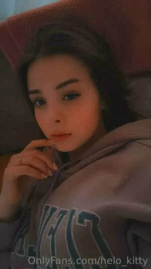 Helo Kitty Thumbnail Picture