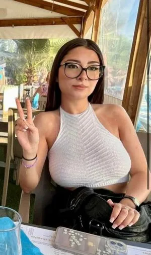 Helydia OnlyFans Leaked Free Thumbnail Picture - #dtE29o4pse