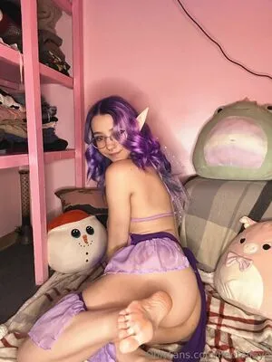 Hentaifaye Thumbnail Picture